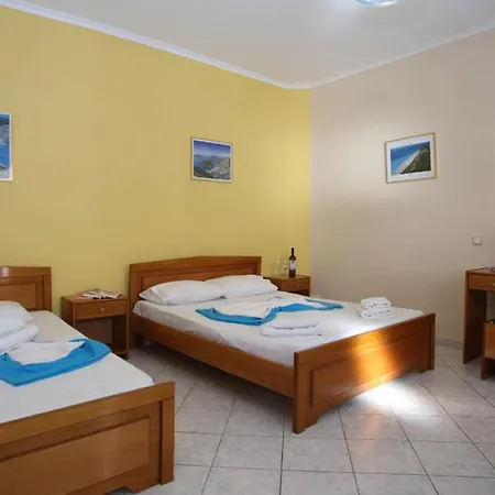 Theocharis Bros - Studios Apartments Áyios Nikítas Exterior foto
